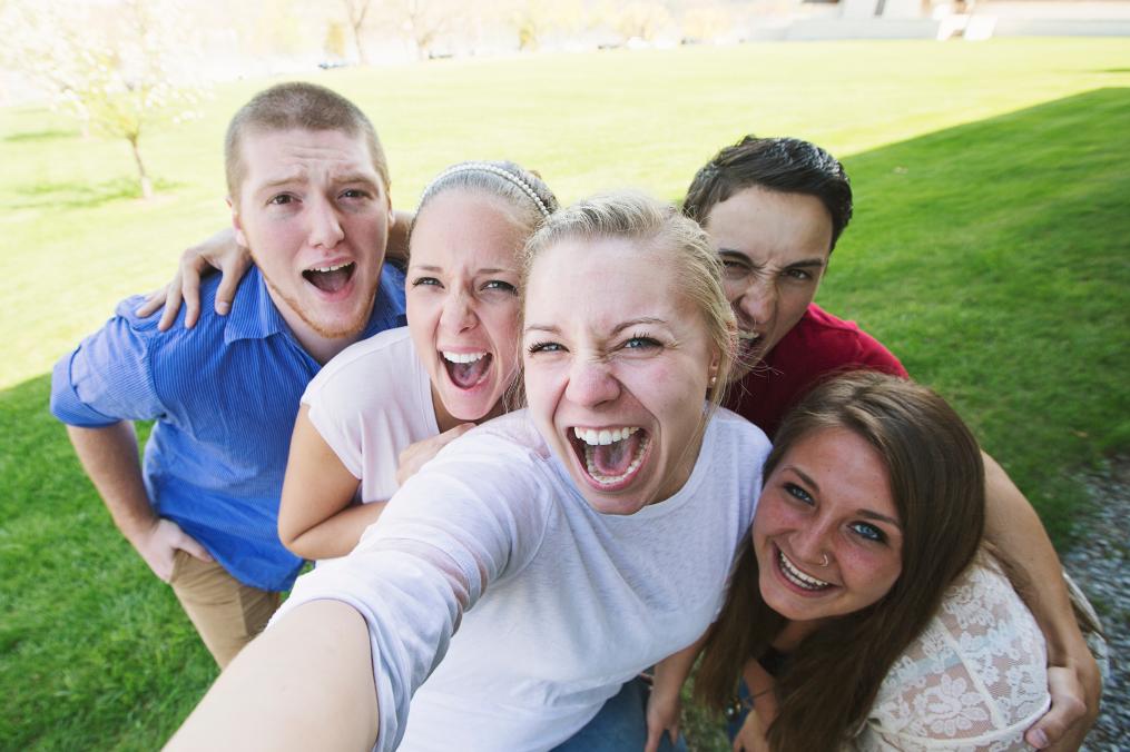 Keuka College students take a selfie