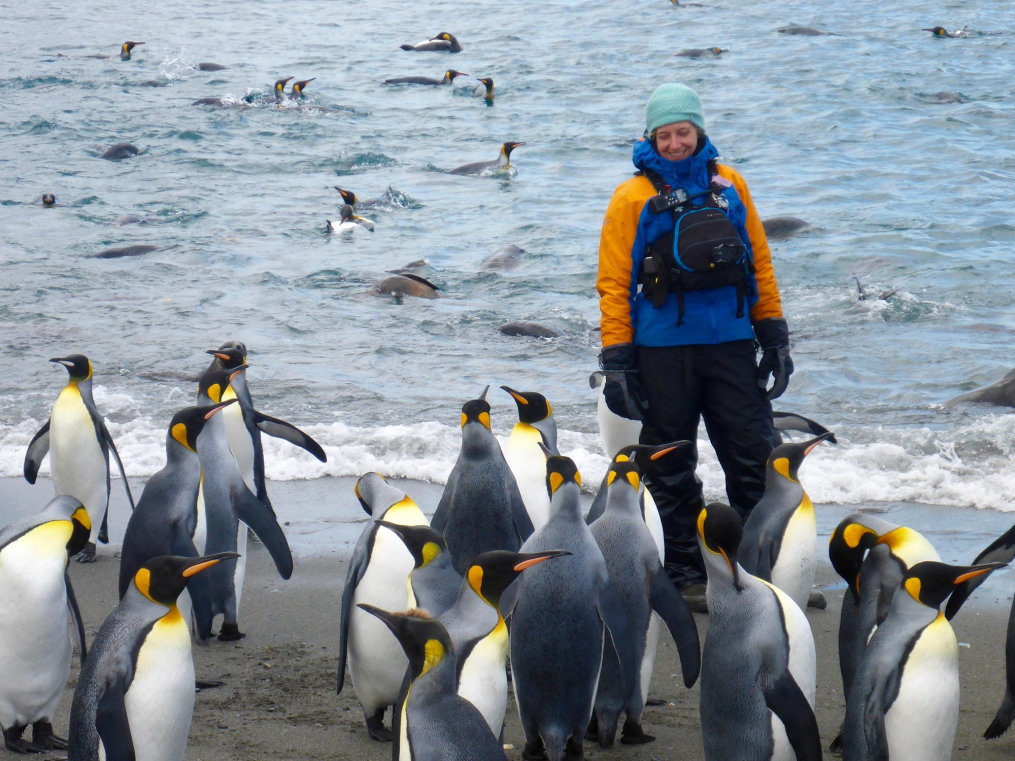 Meghan with penguins 